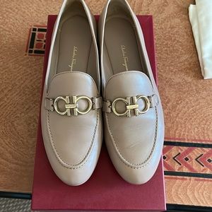 Ladies Ferragamo flats size 8 1/2 worn once